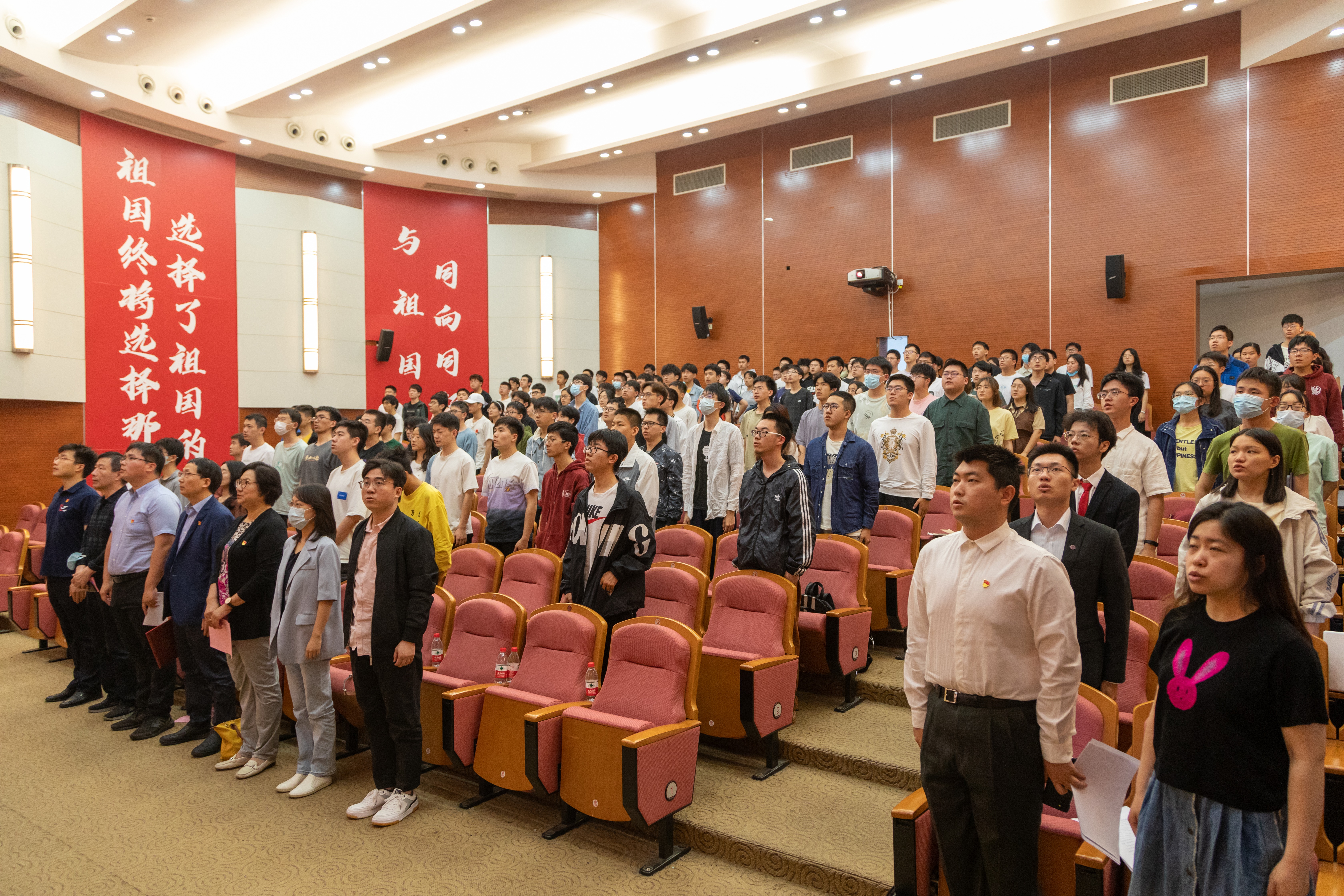 图1.jpg 图1.jpg